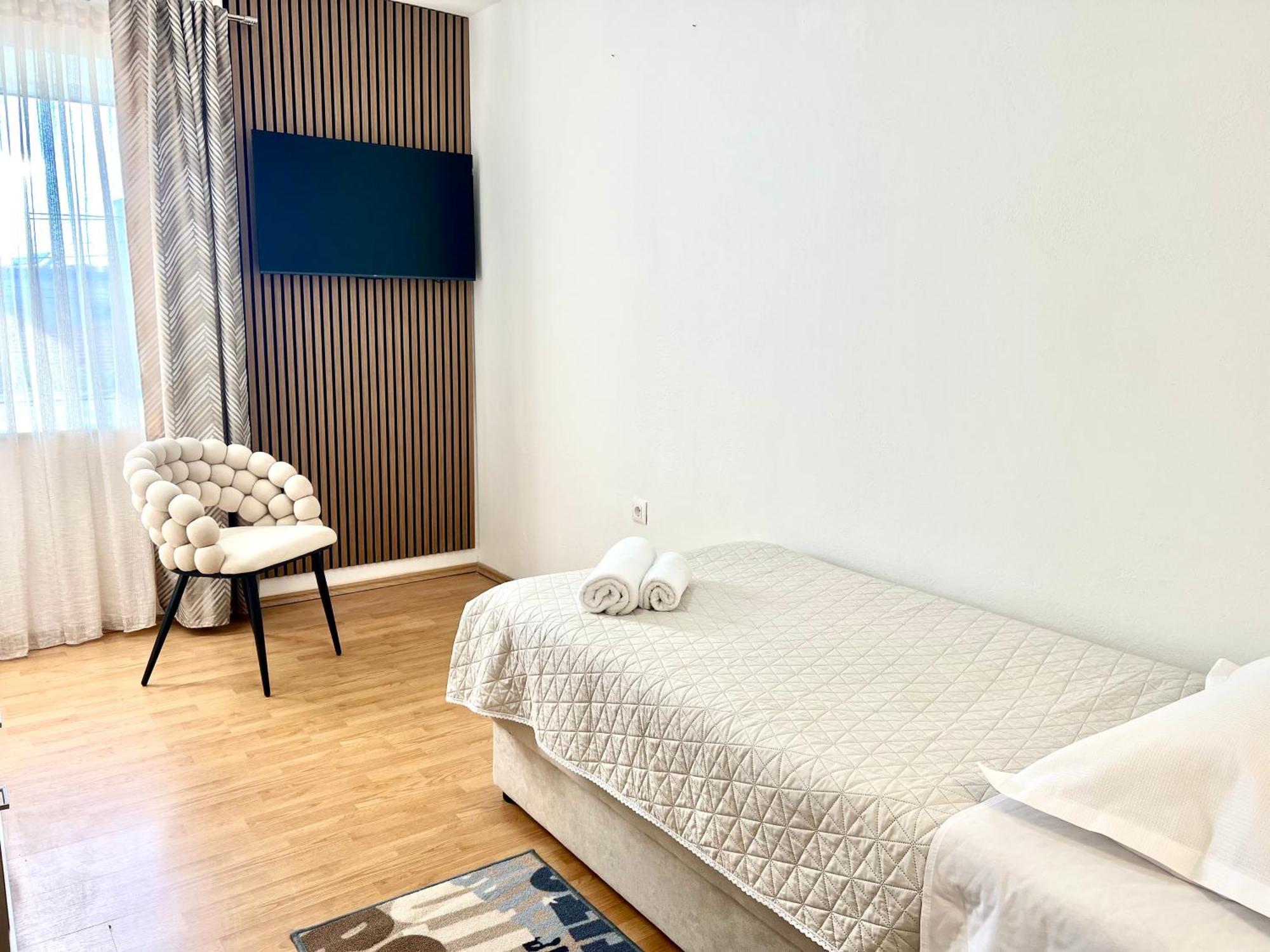 Holiday Resort Laura Zadar Bagian luar foto