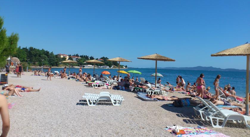 Holiday Resort Laura Zadar Bagian luar foto